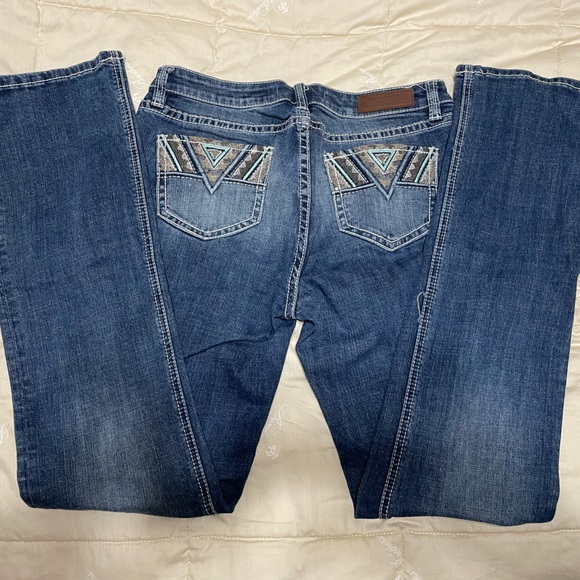 Woman’s rock and roll jean. - Picture 2 of 5